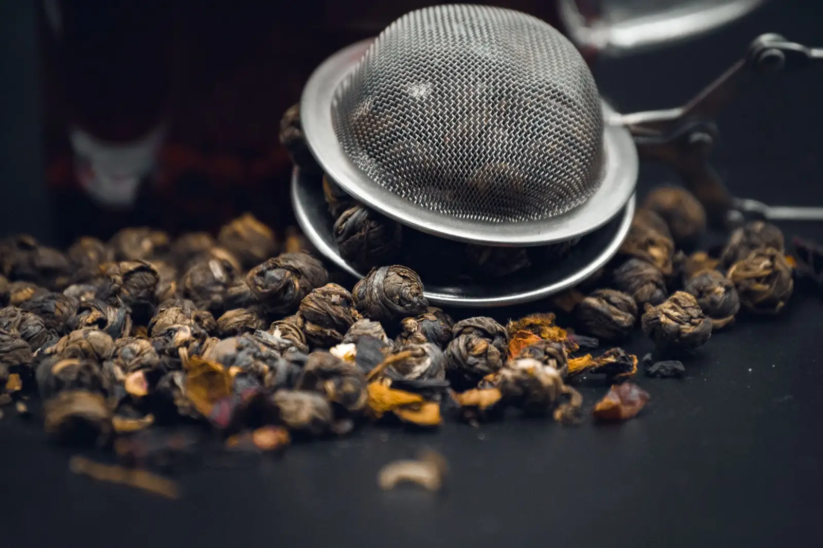 企业管理咨询与品牌策划服务对比：东莞企业该如何选择适合的顾问机构